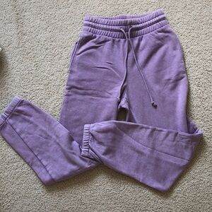 Wild fable purple distressed sweatpants
Women’s extra small